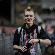 Prof à domicile ou en télétravail donne des cours de soutiens scolaires aux collégiens/Primaires